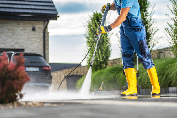 Why Choose Our Certified Pressure Washing Experts for Your Project Needs in Gillespie, IL?